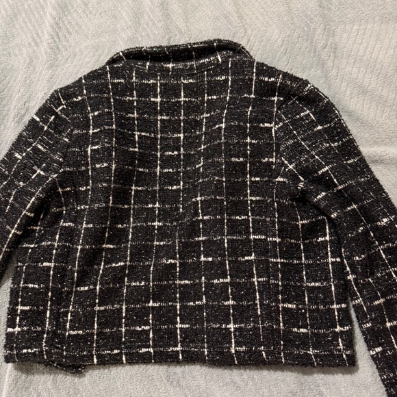 Jacket - Picture 3 of 4